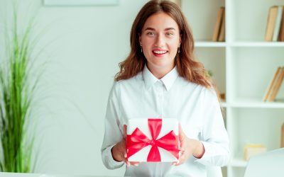 The Power of Custom Packaging: Elevate Your Employee and Client Gifts